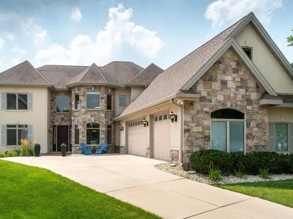 1302 Lawton Ct, Waunakee, WI 53597