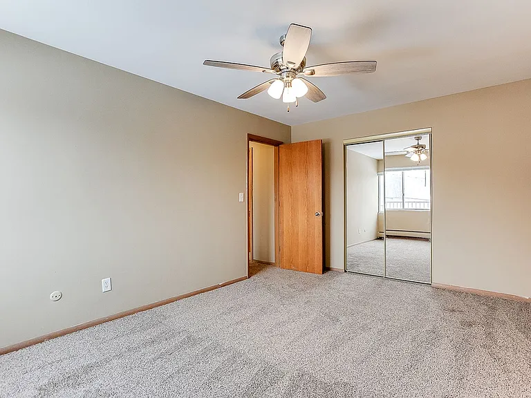 Rivercliff Apartments — Photo 24