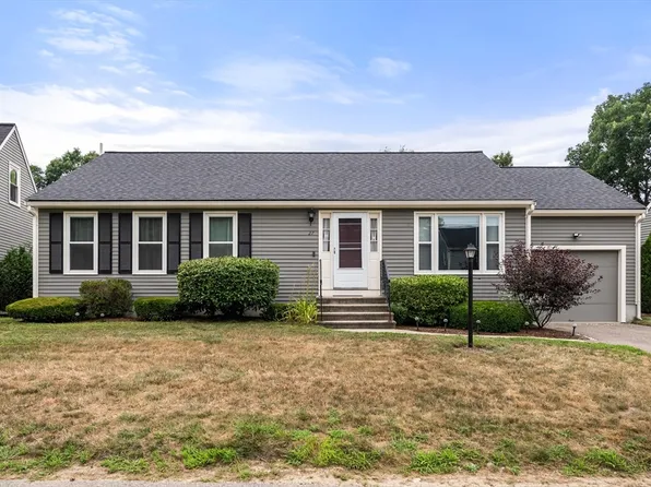 27 Country Side Rd, Bellingham, MA 02019