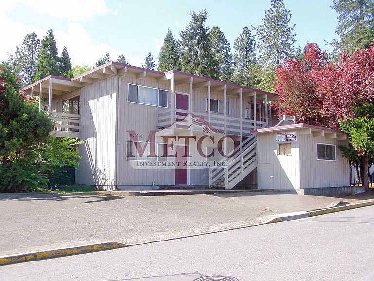 3006 Willamette St — Photo 13