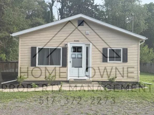 4585 Sycamore St, Holt, MI 48842