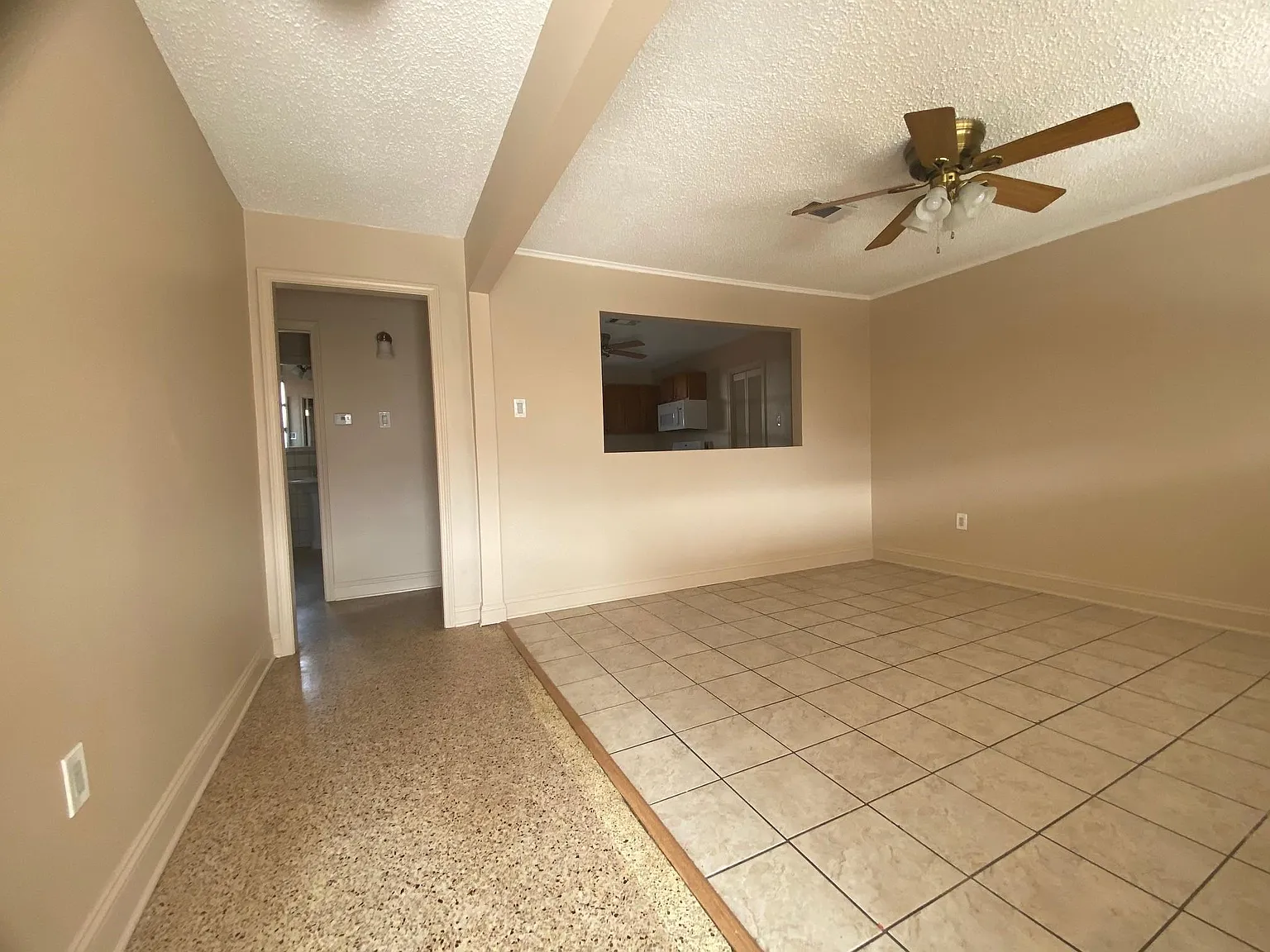 2 bed, 950 sqft, $1,395 — Photo 4