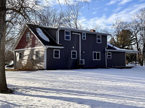 3rd image of 330 Flora St