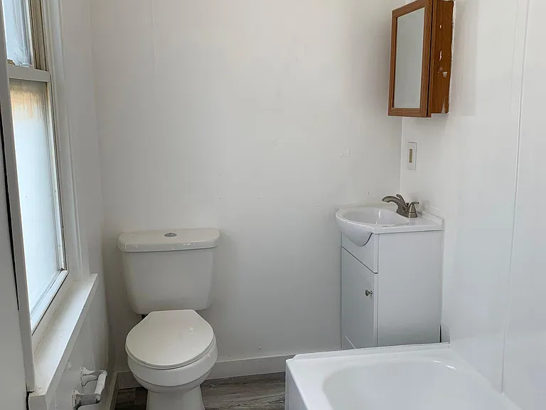 514 Franklin St — Photo 12