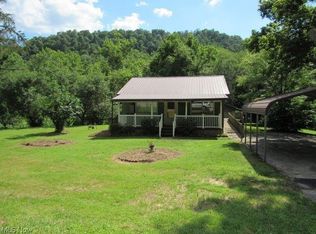 8389 Procious Maysel Rd, Procious, WV 25164