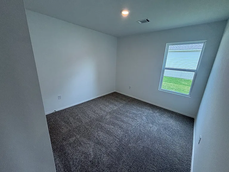 786 Gussy Ln — Photo 10