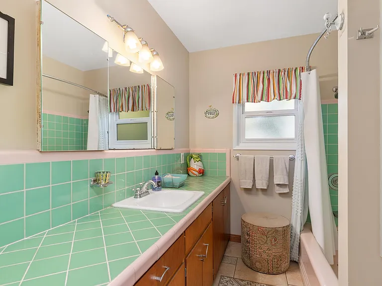 3875 Rogers Rd — Photo 6