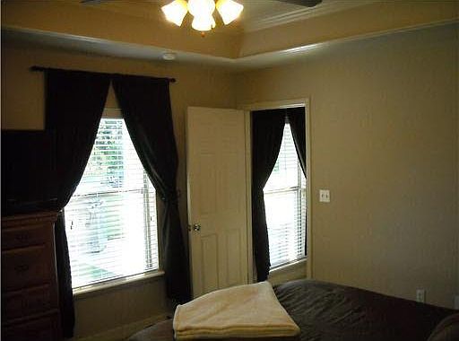 5th image of 3253 Grand Lake Dr