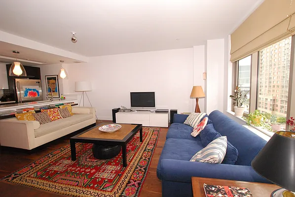 Sold by Nest Seekers International | media 14