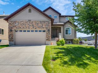 2313 S 2040 W, Woods Cross, UT 84087