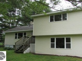 6872 Alabaster Rd, Whittemore, MI 48770