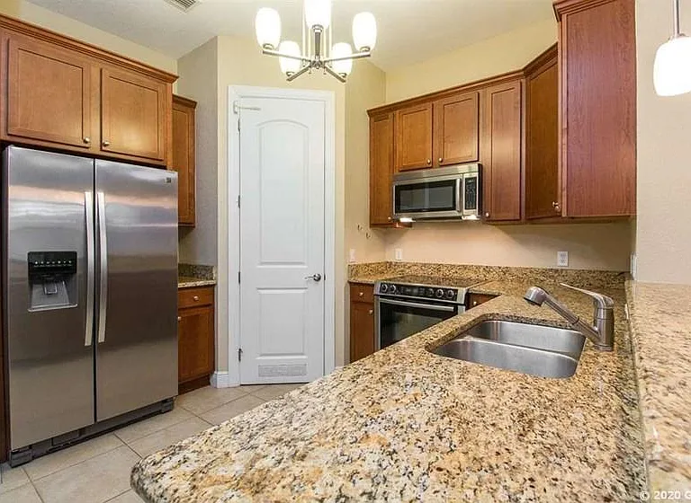 230 SW 2nd Ave #312 — Photo 9