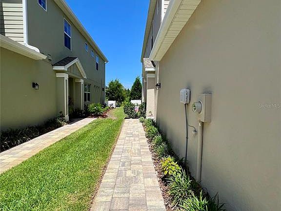 3rd image of 1879 Trailside Dr