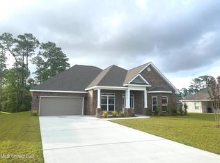 6153 Penni Ln, Ocean Springs, MS 39564