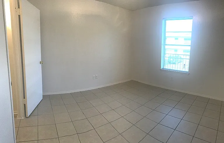 Parque De Oro Apartments — Photo 16