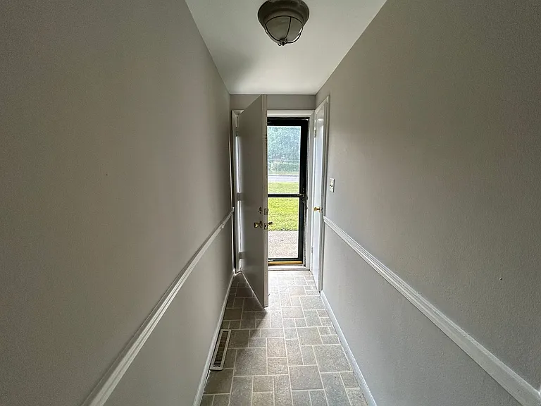 Coventry Court Townhomes — Photo 77