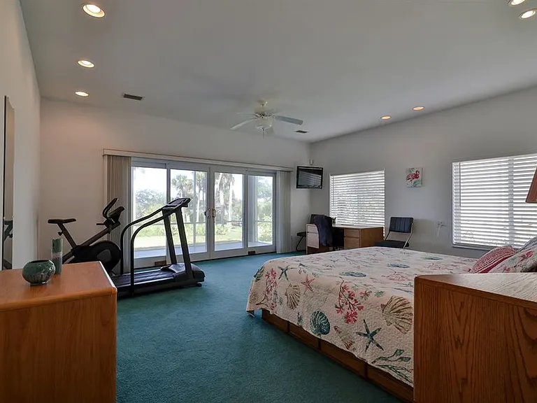 2437 Swordfish Ln — Photo 14