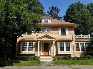 26 Glen Rd #100, Brookline, MA 02445