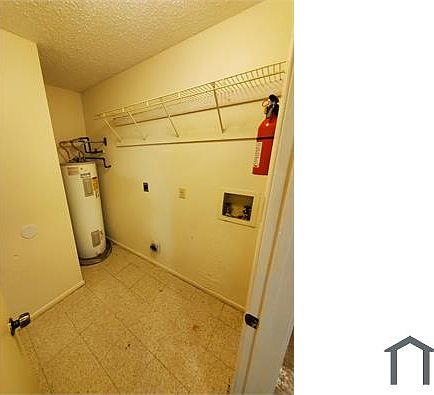 5th image of 2920 S Monterey Ct #C