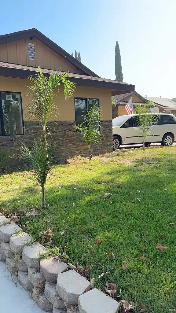 1 bed, 400 sqft, $2,000 — Photo 1