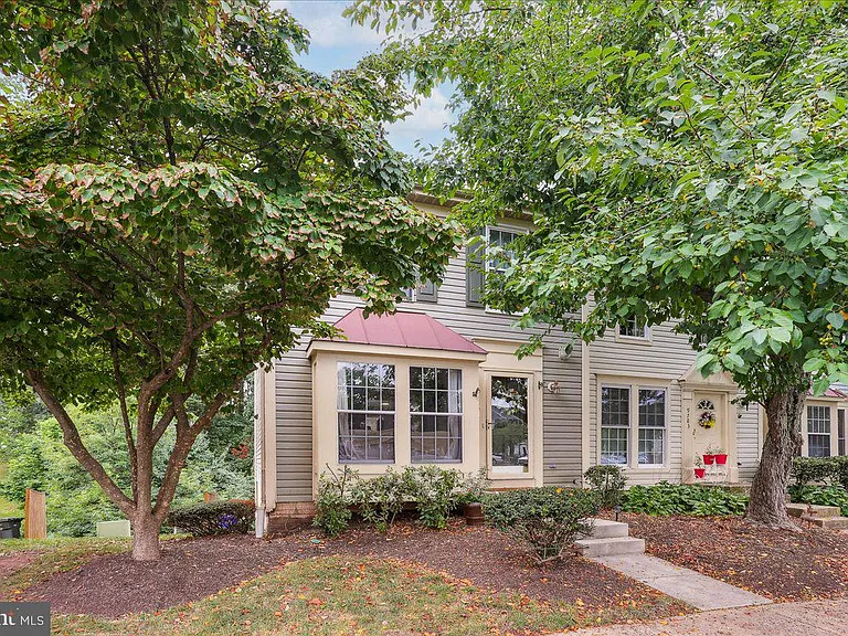 9781 Mock Orange Ct — Photo 1
