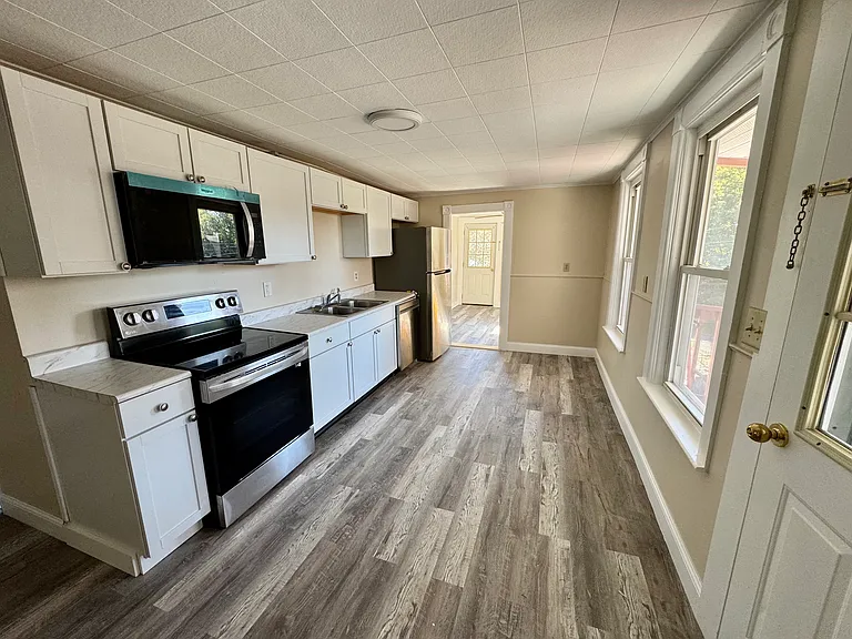 29 Fiske St #2 — Photo 6