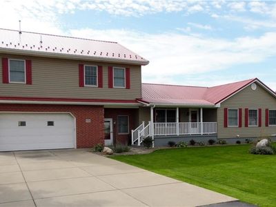 1538 Nesbitt Dr, Niagara Falls, NY, 14304