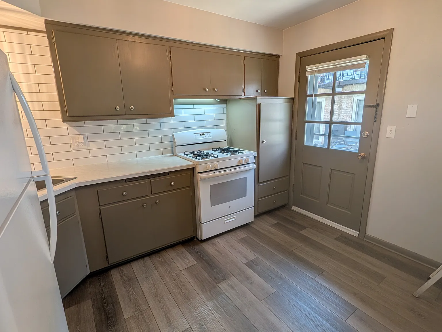 3 bed, 1.5 bath, 1000 sqft, $1,475 — Photo 2