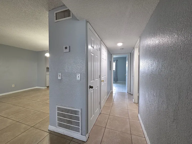 605 Northlake Blvd #63 — Photo 16