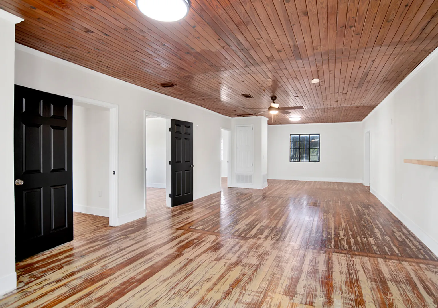 4 Bedroom Historic Residential Unit Near Downtown Pensacola — Photo 2