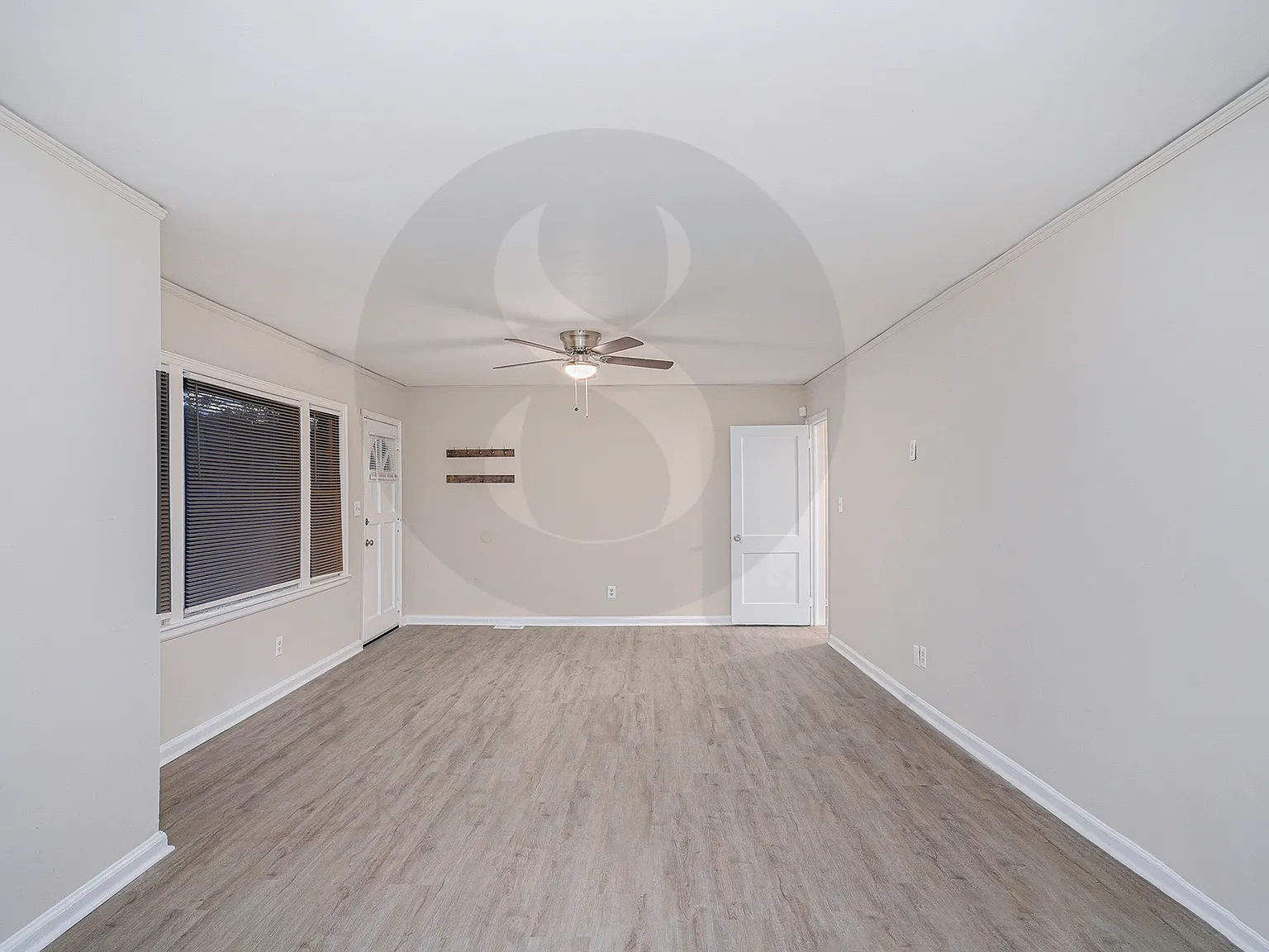 4 bed, 1212 sqft, $1,795 — Photo 3