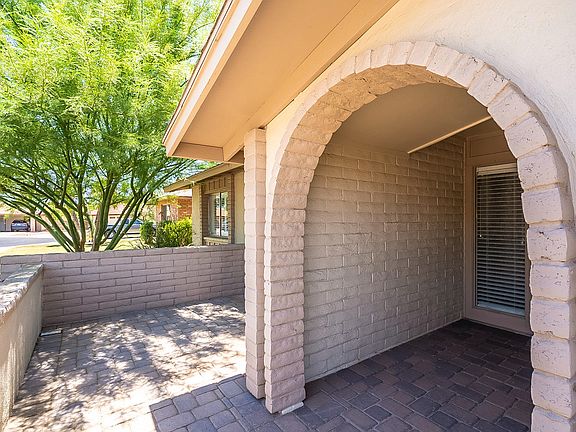 4th image of 1914 S Cottonwood Cir