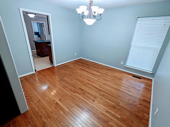 4th image of 506 Johnstown Dr