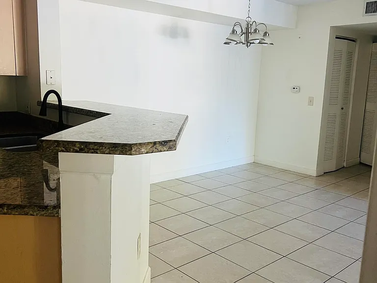 4211 San Marino Blvd #201 — Photo 5