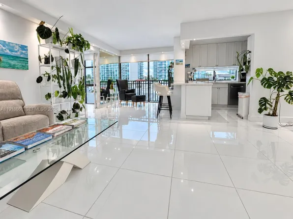 16909 N Bay Rd APT 716, Sunny Isles Beach, FL 33160