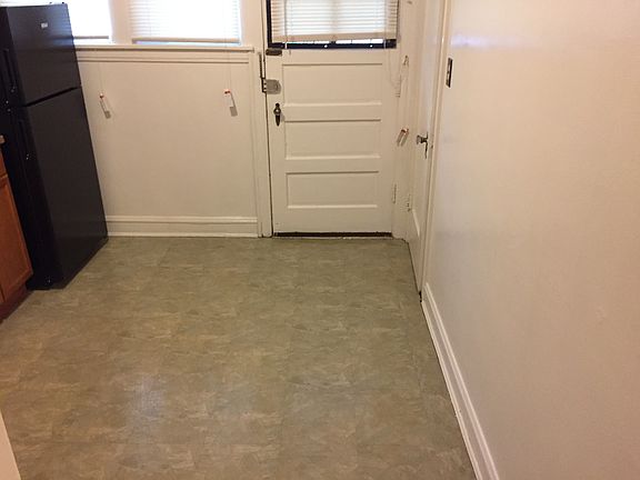 5th image of 7955 S La Salle St #1