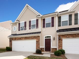 3251 Mistletoe Dr, Charlotte, NC 28273