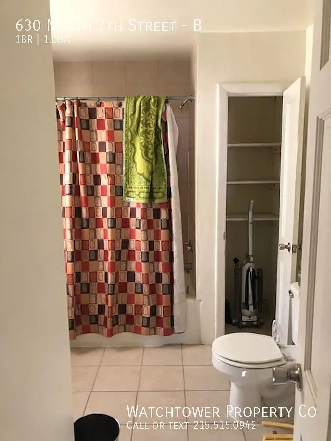 Sun filled 2 bedroom in Northern Liberties / Gated Community — Photo 3