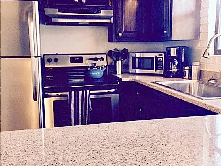1621 N Broadview Dr — Photo 5