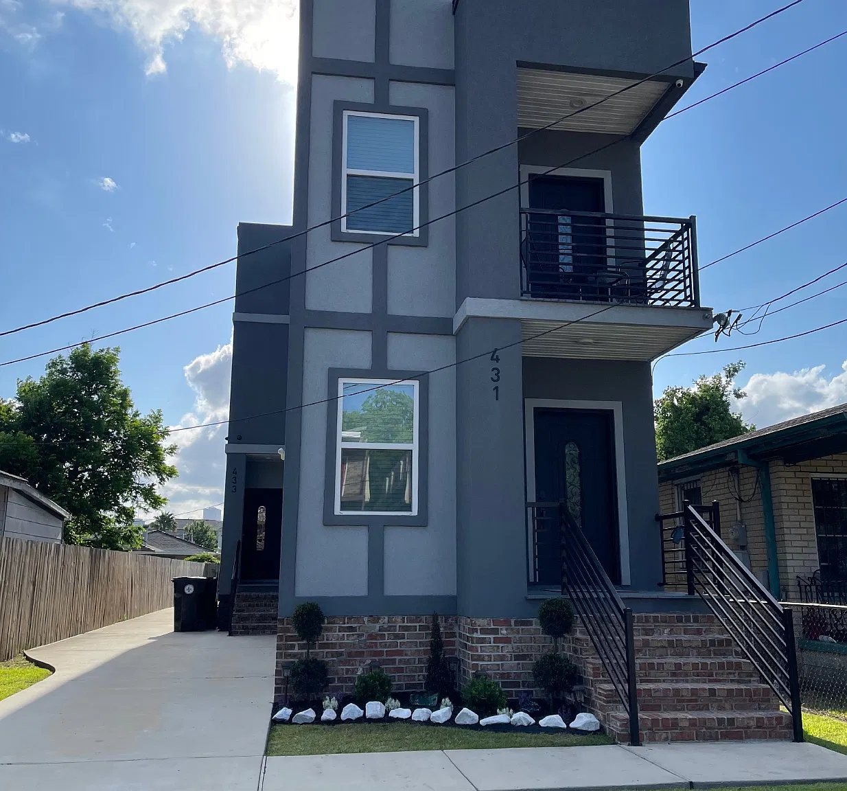 3 bed, 1600 sqft, $2,200 — Photo 1