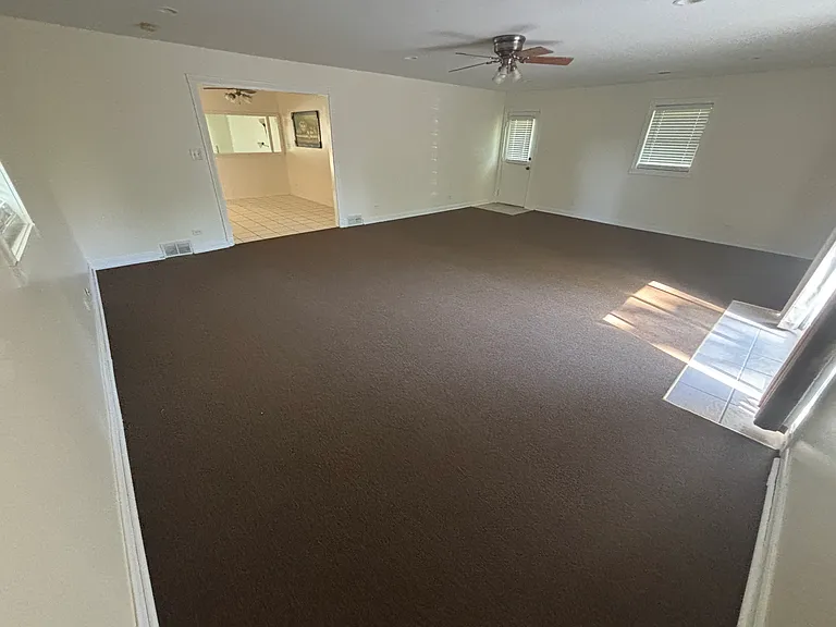 15219 Highland Ave — Photo 10