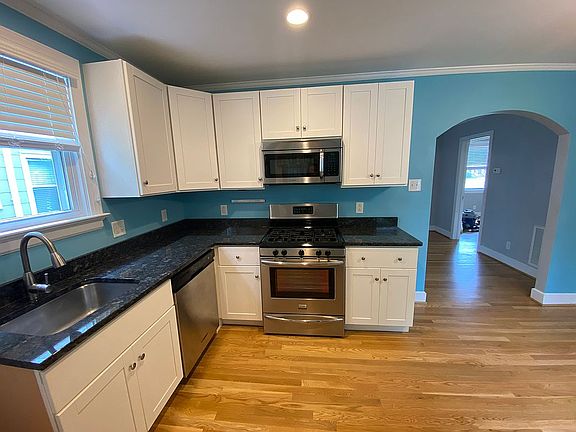 5th image of 1713 Greenville Ave