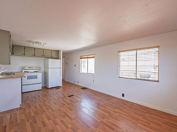 4th image of 11470 S Cardinal Dr #99