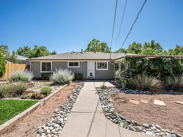 2140 Robin Dr — Photo 46
