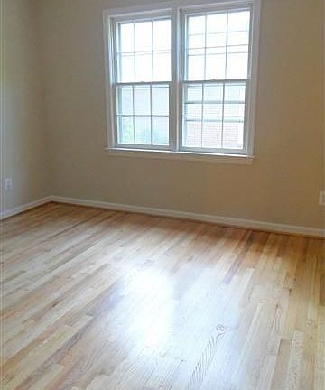 4th image of 2618 Lemontree Ln