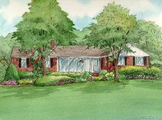 27 Renwick Ave, Huntington, NY 11743