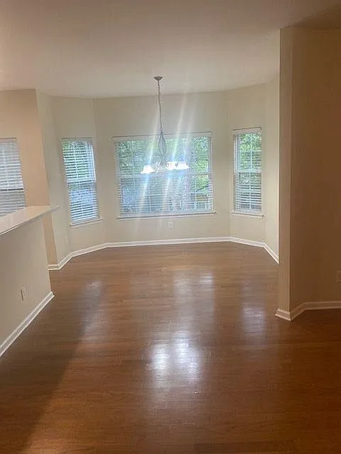 3 bed, 2.5 bath, 1808 sqft, $2,500 — Photo 3
