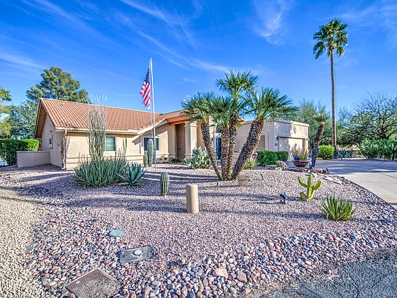 3rd image of 18443 E EL CORTEZ Place