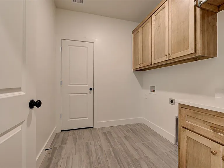 9305 NW 146th St — Photo 20
