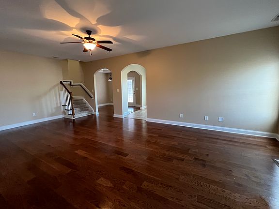 4th image of 1721 Rock Creek Ln